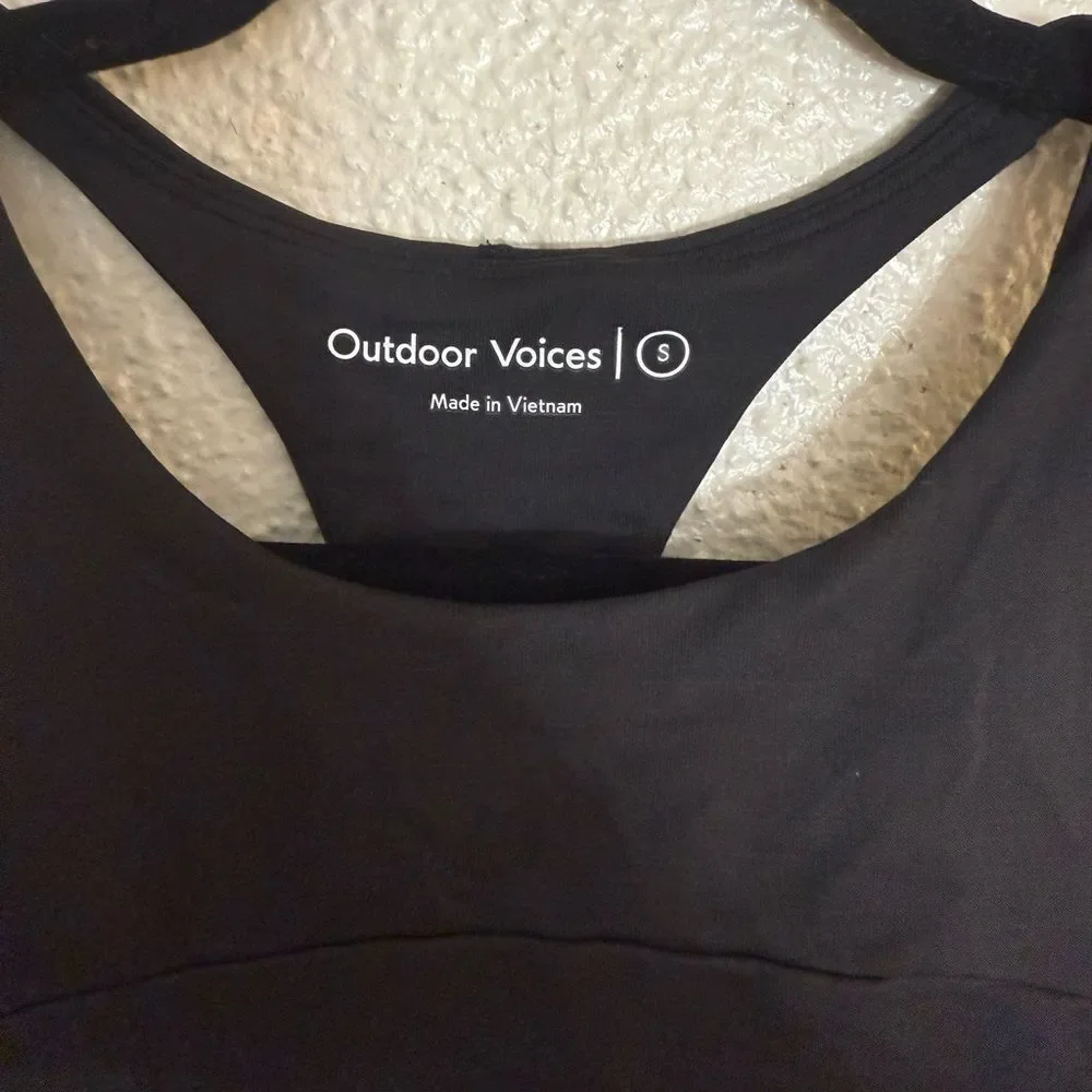 Outdoor Voices black TechSweat High Neck Crop Top Sports Bra Size small